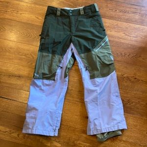 Men’s Burton colorblock snowboard pants
